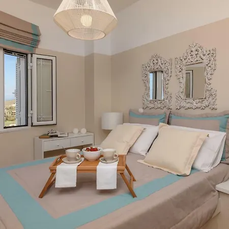 Full View In A Luxury House *