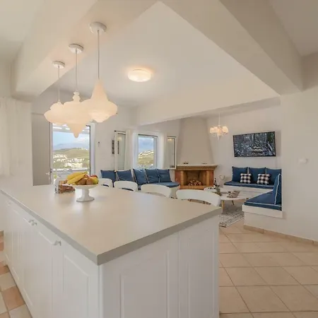 Villa Full View In A Luxury House Kalamaki (Heraklion)
