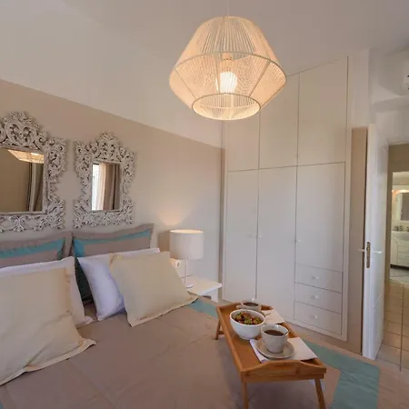 Full View In A Luxury House Villa *